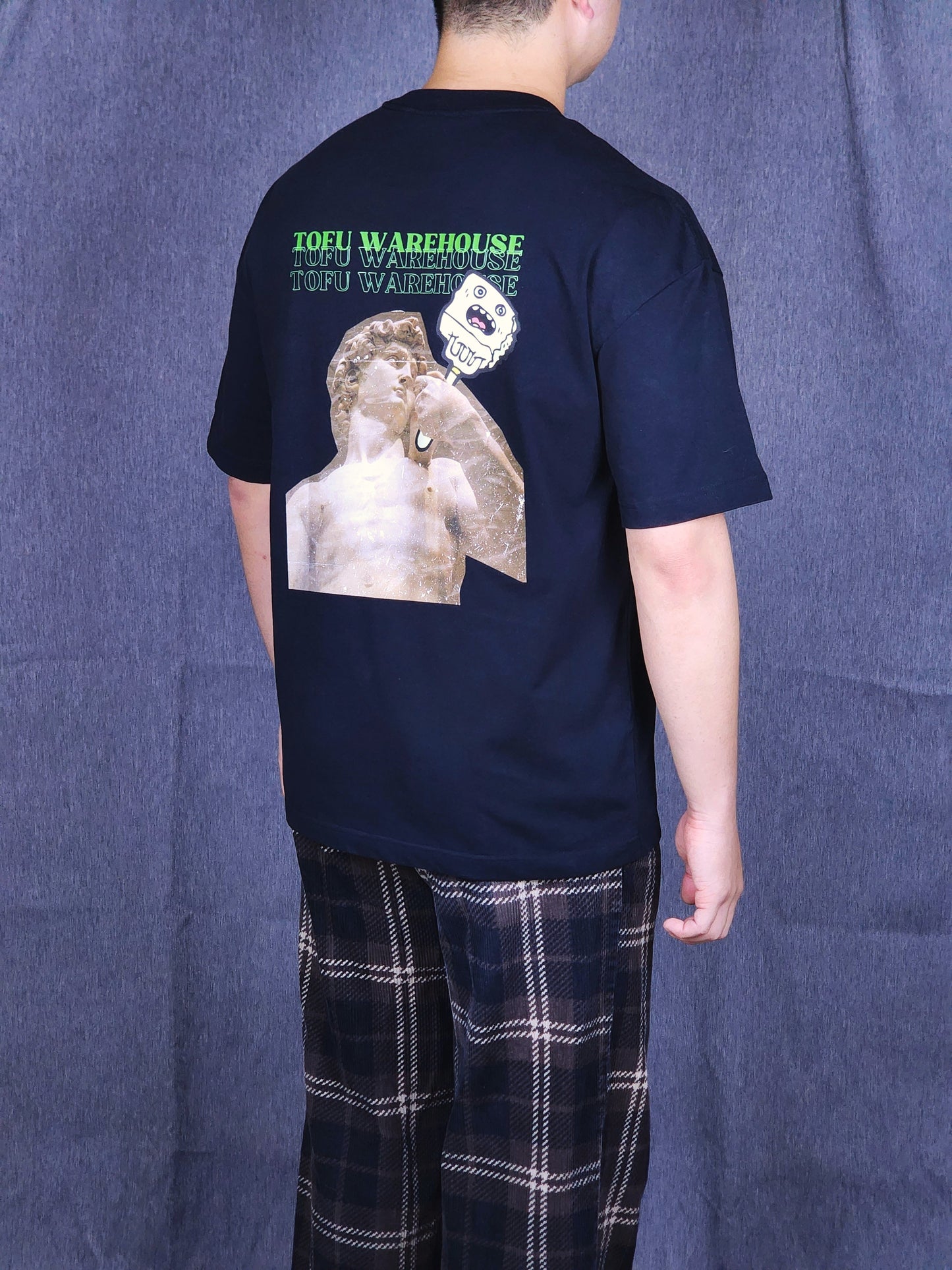 David Eats Tofu Oversized T-Shirt (Black)